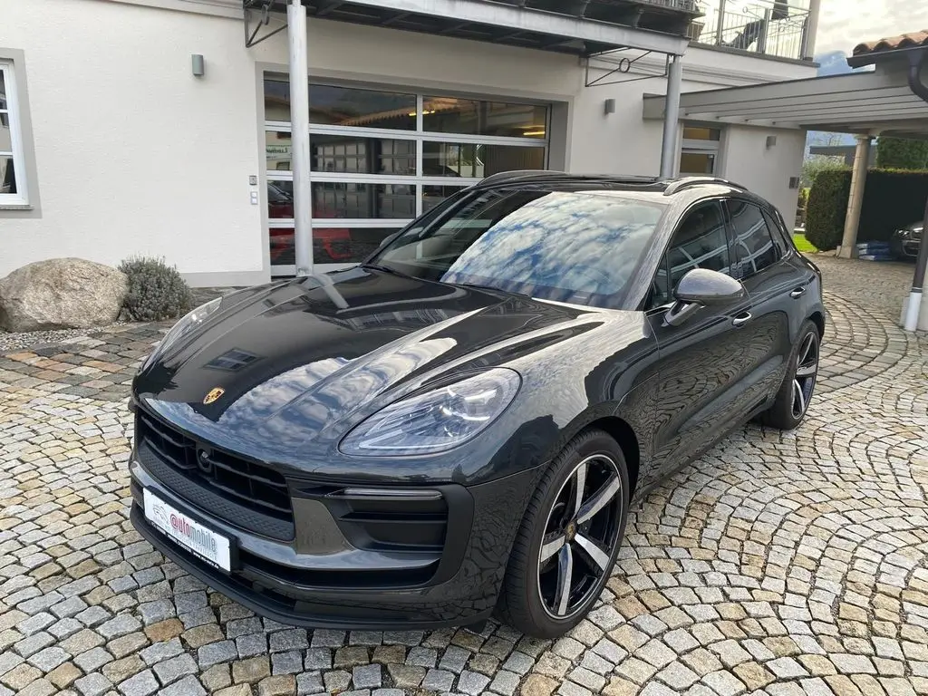 Photo 1 : Porsche Macan 2024 Essence