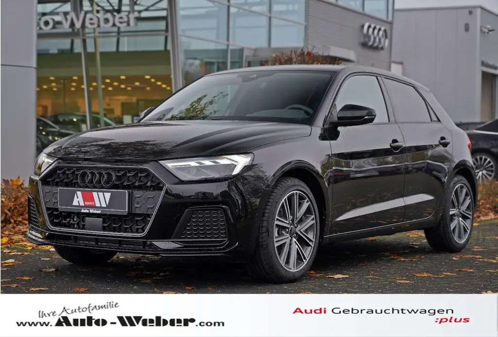 Photo 1 : Audi A1 2024 Petrol