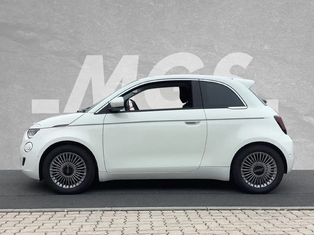 Photo 1 : Fiat 500 2023 Non renseigné