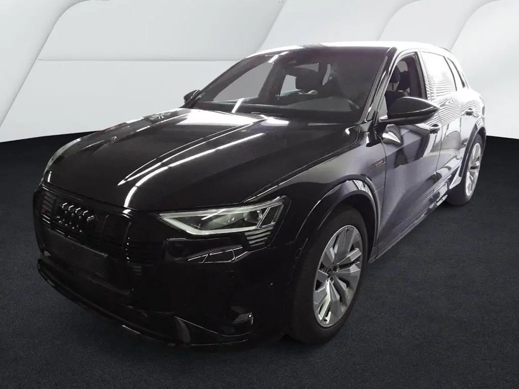 Photo 1 : Audi E-tron 2022 Not specified