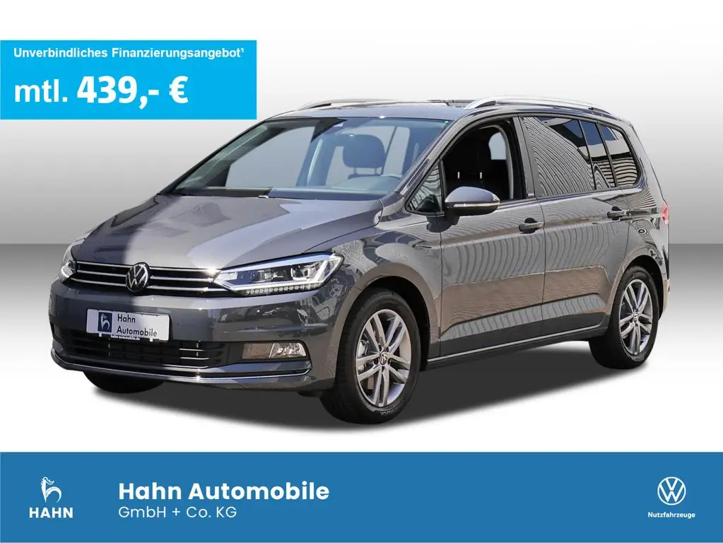 Photo 1 : Volkswagen Touran 2024 Essence