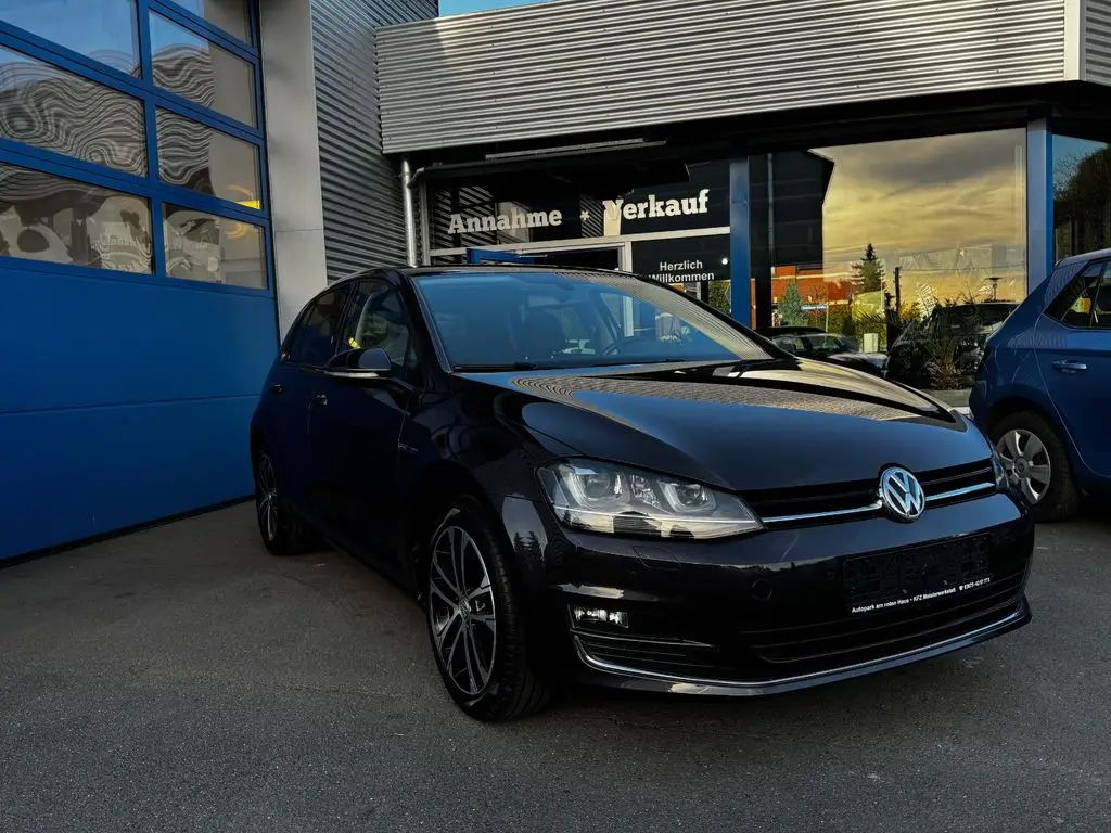 Photo 1 : Volkswagen Golf 2016 Petrol