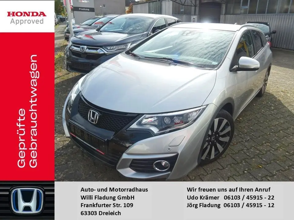 Photo 1 : Honda Civic 2015 Petrol