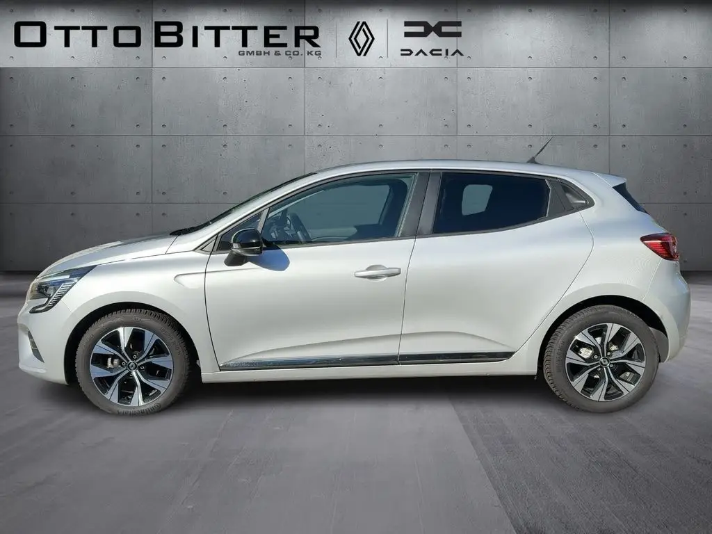 Photo 1 : Renault Clio 2022 Petrol