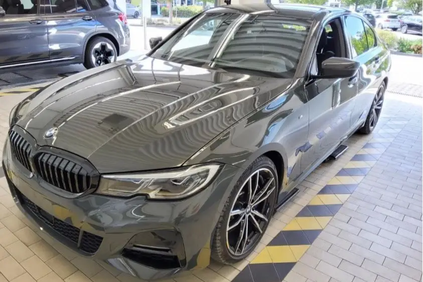 Photo 1 : Bmw Serie 3 2019 Petrol