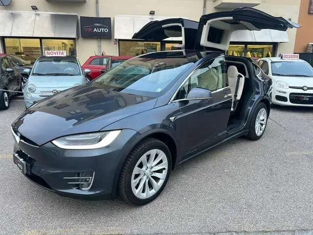 Photo 1 : Tesla Model X 2018 Non renseigné