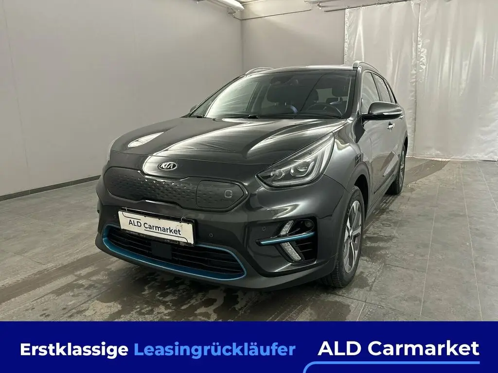 Photo 1 : Kia Niro 2021 Non renseigné