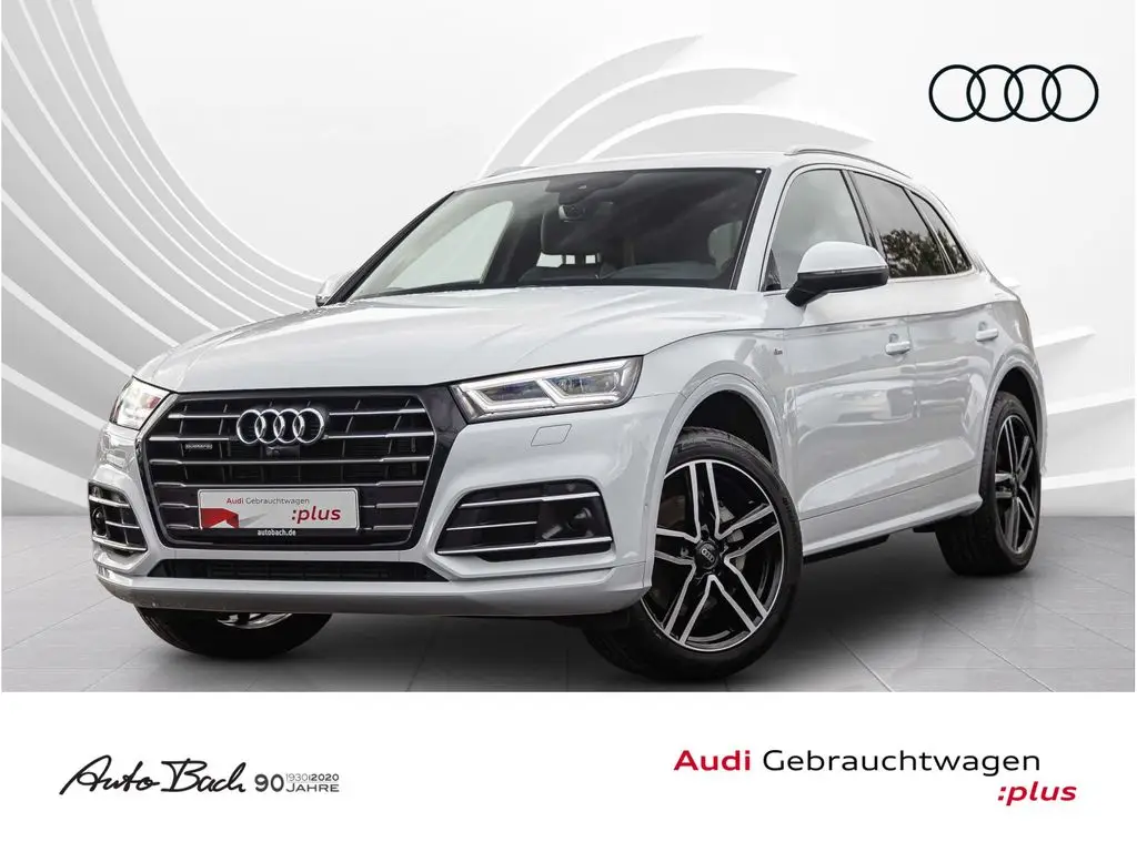 Photo 1 : Audi Q5 2019 Hybride