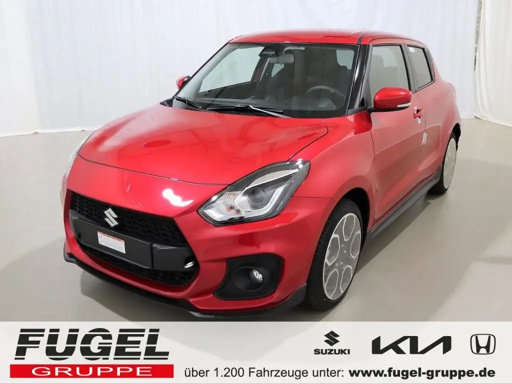 Photo 1 : Suzuki Swift 2023 Petrol