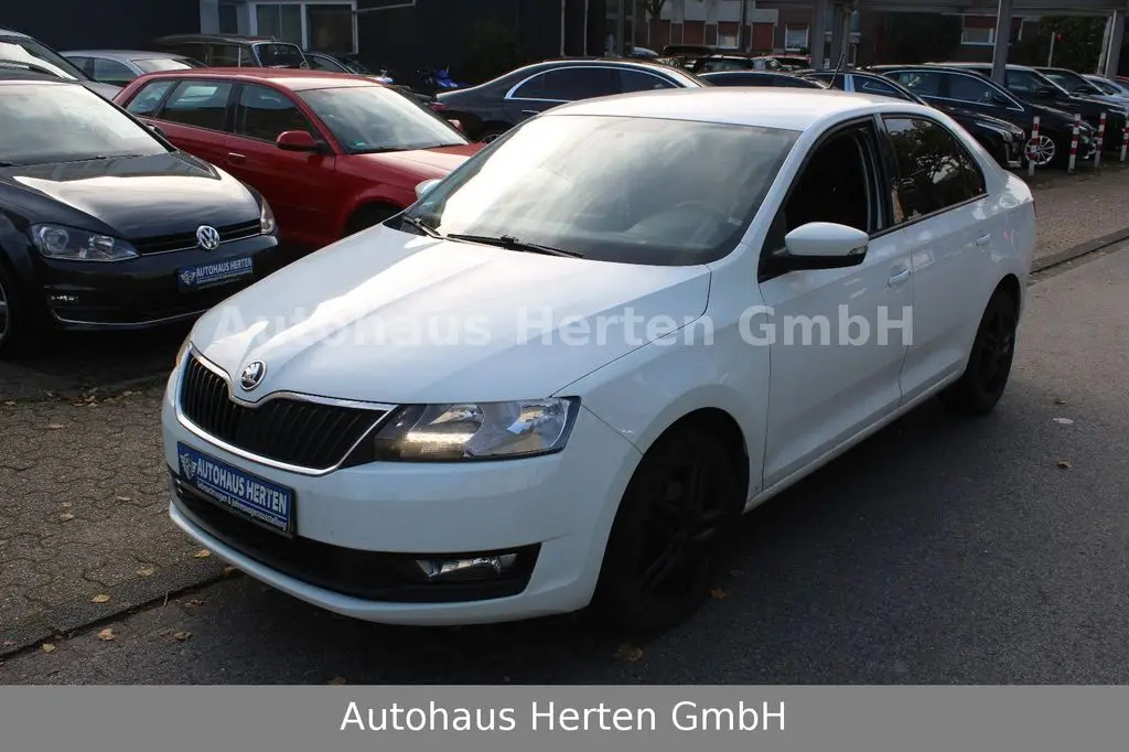 Photo 1 : Skoda Rapid 2019 Petrol