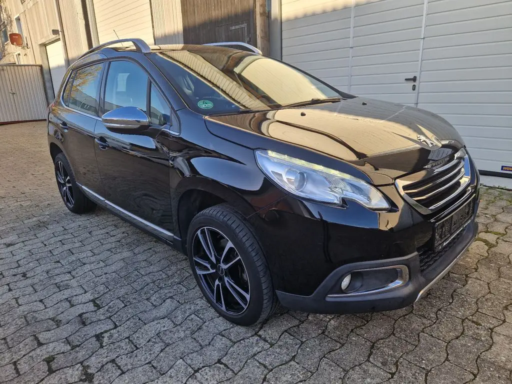 Photo 1 : Peugeot 2008 2015 Petrol