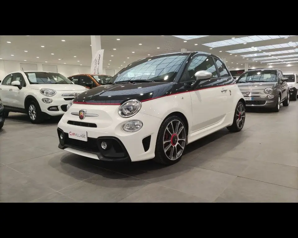 Photo 1 : Abarth 595 2021 Petrol