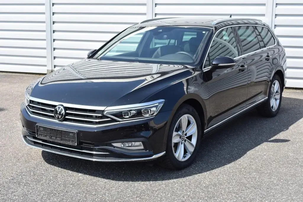 Photo 1 : Volkswagen Passat 2023 Diesel