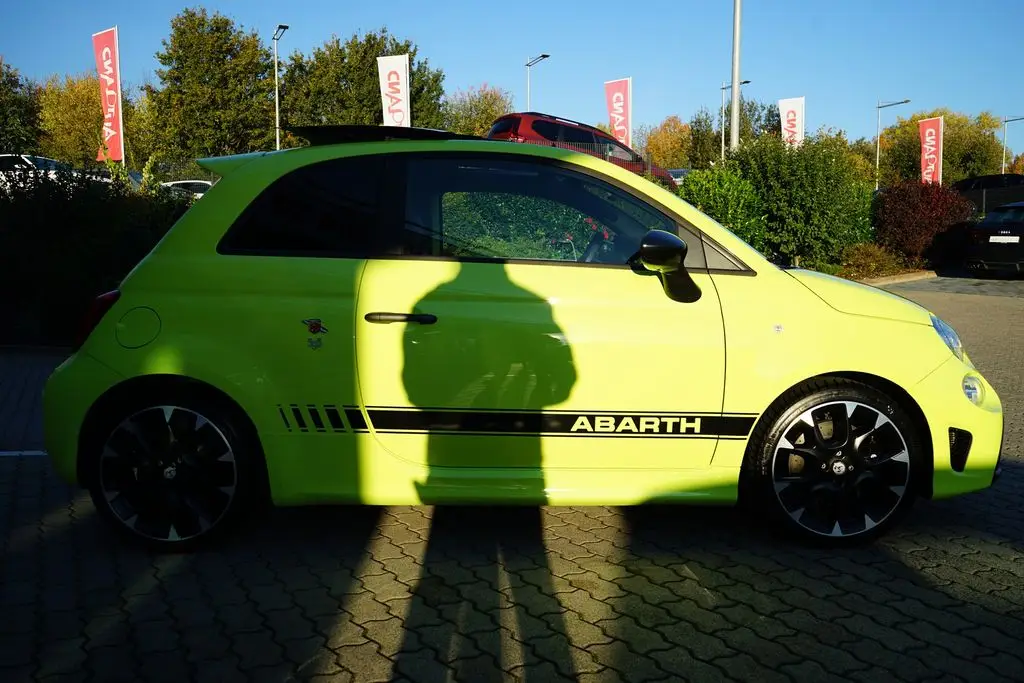 Photo 1 : Abarth 595 2021 Petrol