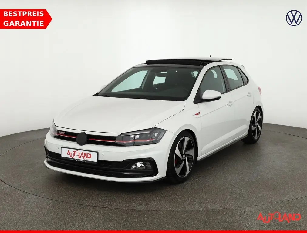 Photo 1 : Volkswagen Polo 2019 Petrol