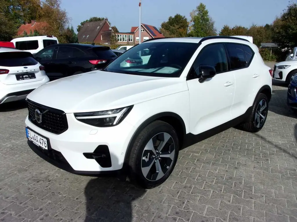 Photo 1 : Volvo Xc40 2024 Hybride