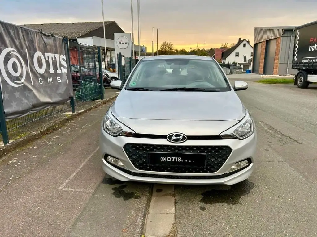 Photo 1 : Hyundai I20 2016 Petrol