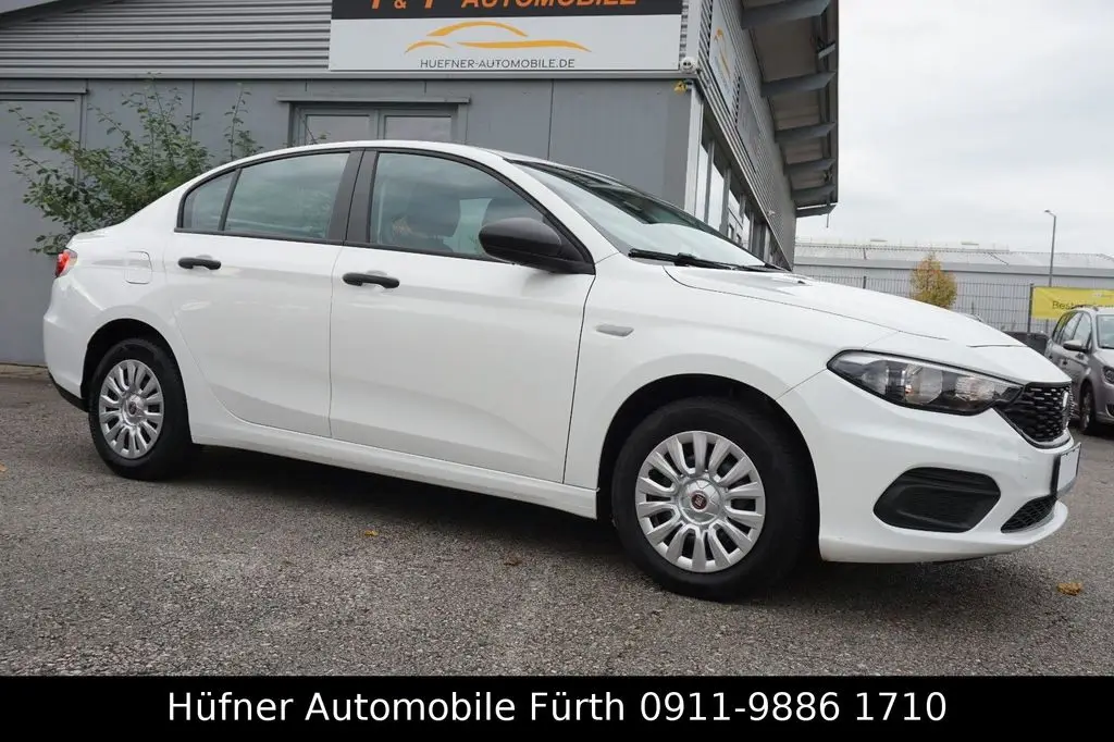 Photo 1 : Fiat Tipo 2019 Essence