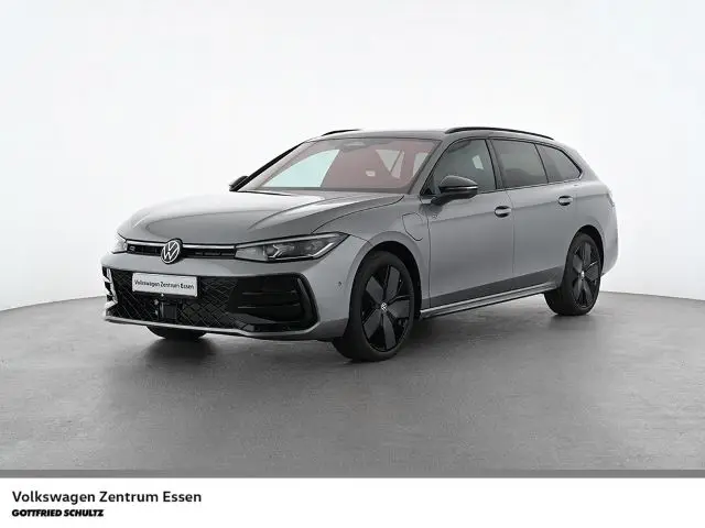 Photo 1 : Volkswagen Passat 2024 Hybrid