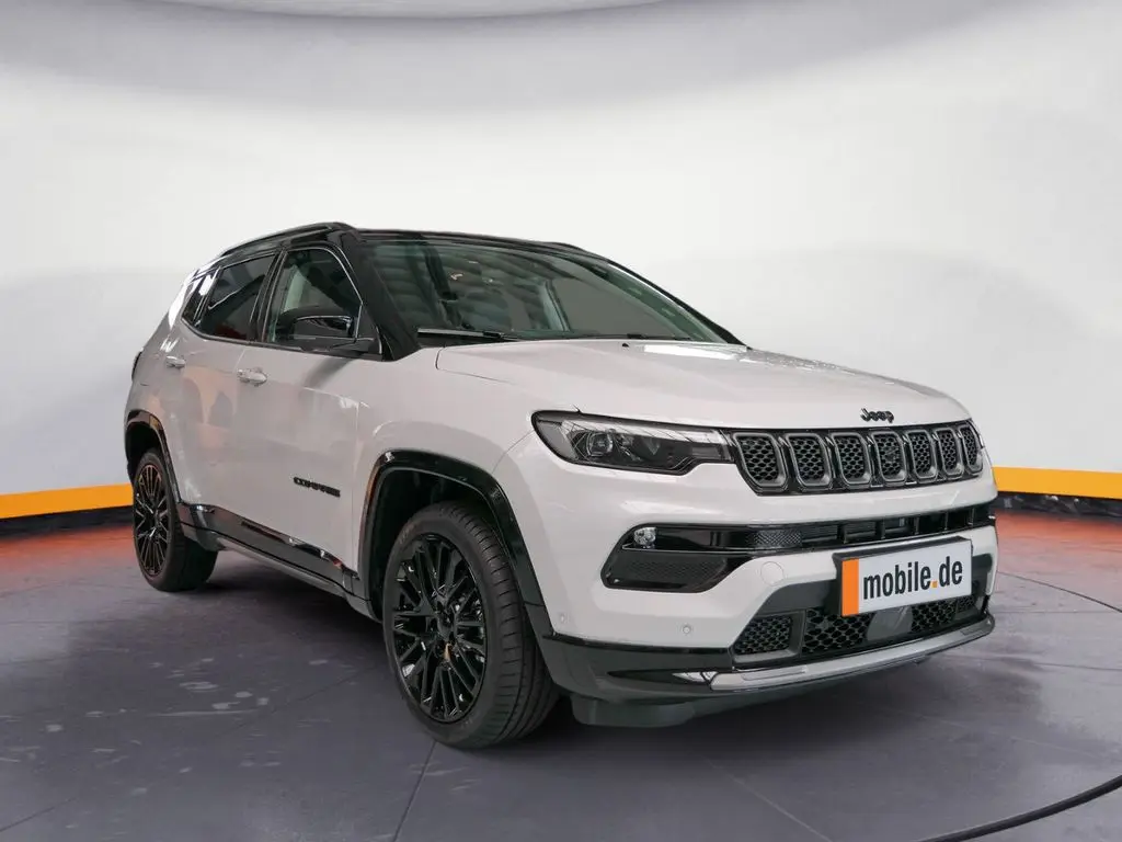 Photo 1 : Jeep Compass 2024 Petrol