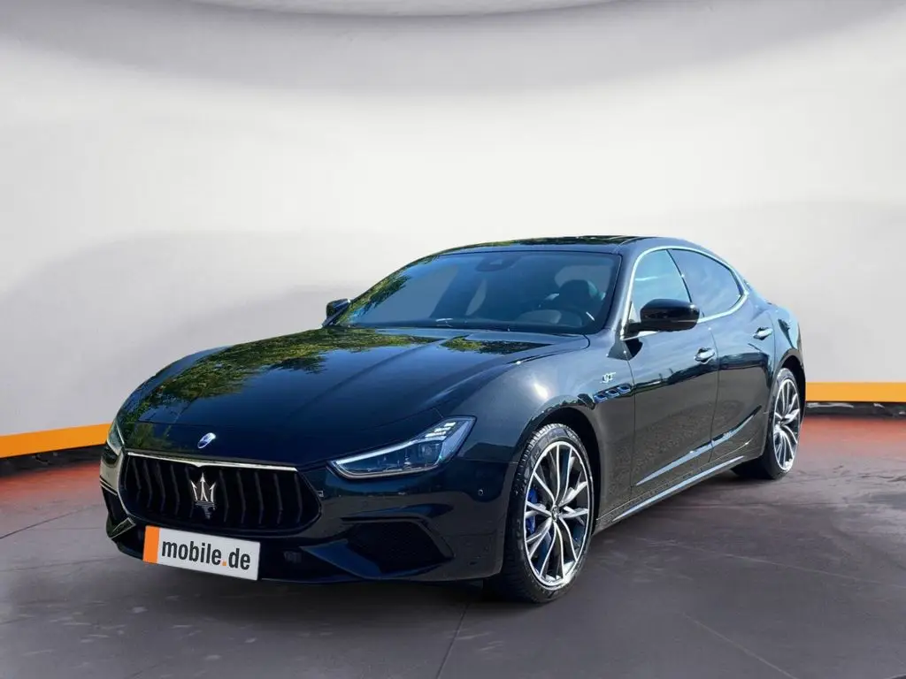 Photo 1 : Maserati Ghibli 2022 Petrol