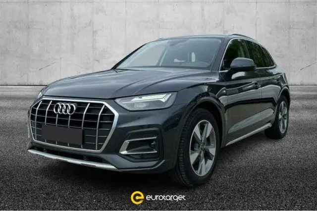 Photo 1 : Audi Q5 2021 Hybride