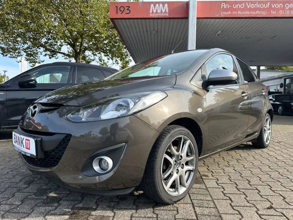 Photo 1 : Mazda 2 2014 Petrol