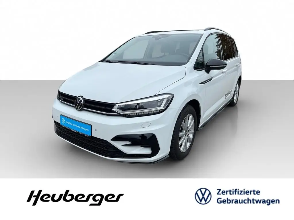 Photo 1 : Volkswagen Touran 2023 Essence