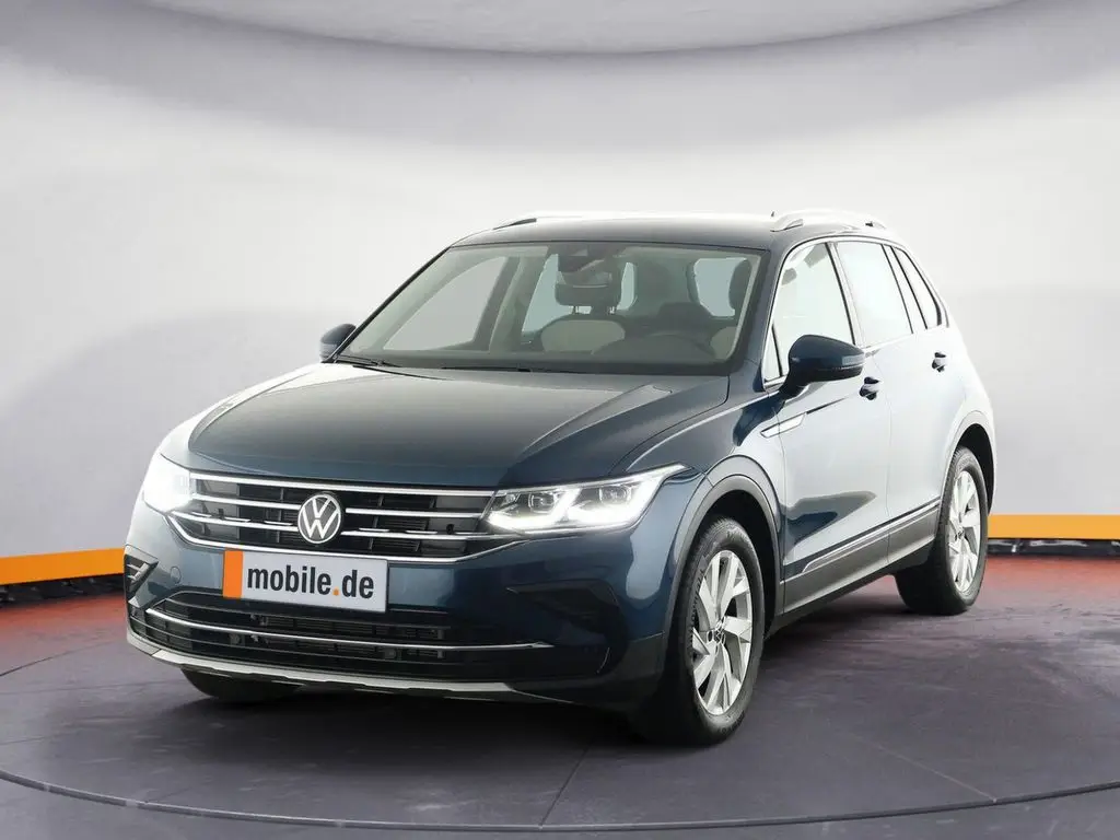 Photo 1 : Volkswagen Tiguan 2023 Essence