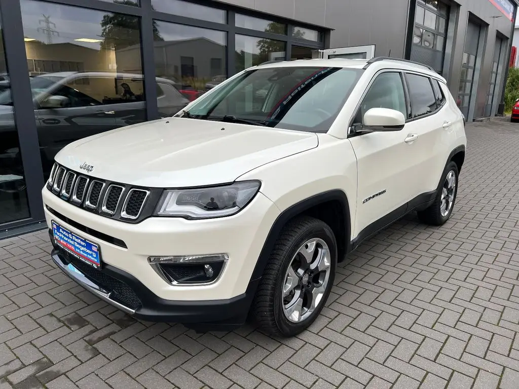 Photo 1 : Jeep Compass 2018 Petrol