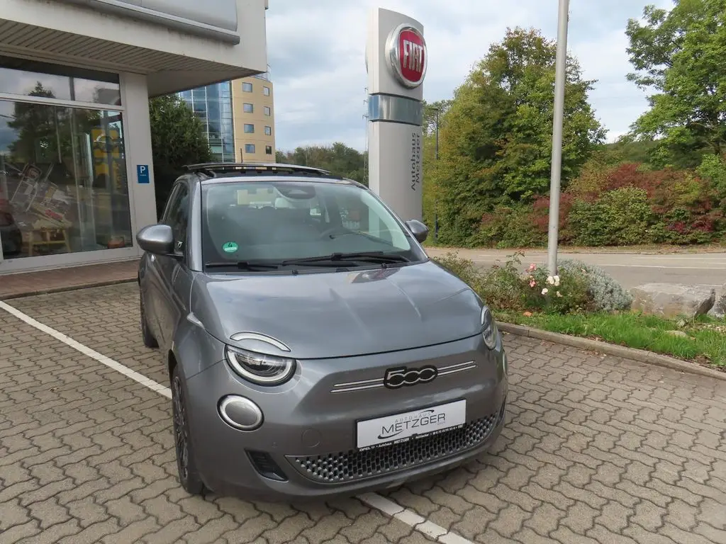 Photo 1 : Fiat 500 2021 Non renseigné