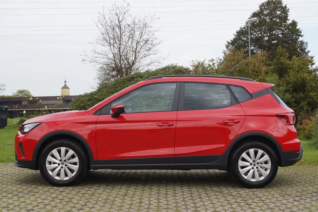 Photo 1 : Seat Arona 2024 Essence