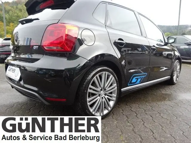 Photo 1 : Volkswagen Polo 2017 Petrol