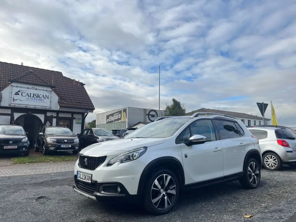 Photo 1 : Peugeot 2008 2018 Essence