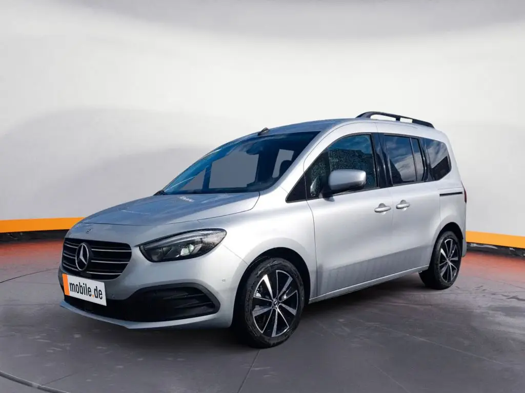 Photo 1 : Mercedes-benz Classe T 2023 Diesel