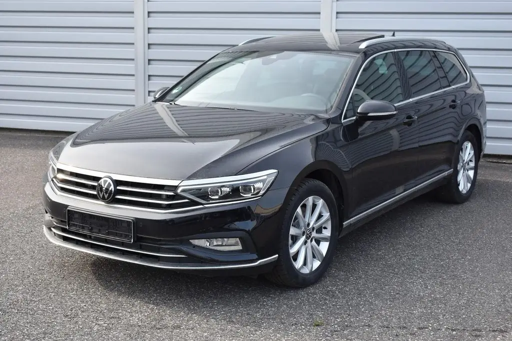 Photo 1 : Volkswagen Passat 2023 Diesel