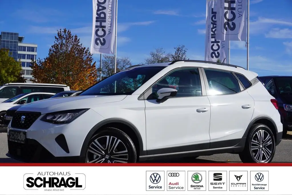 Photo 1 : Seat Arona 2024 Essence