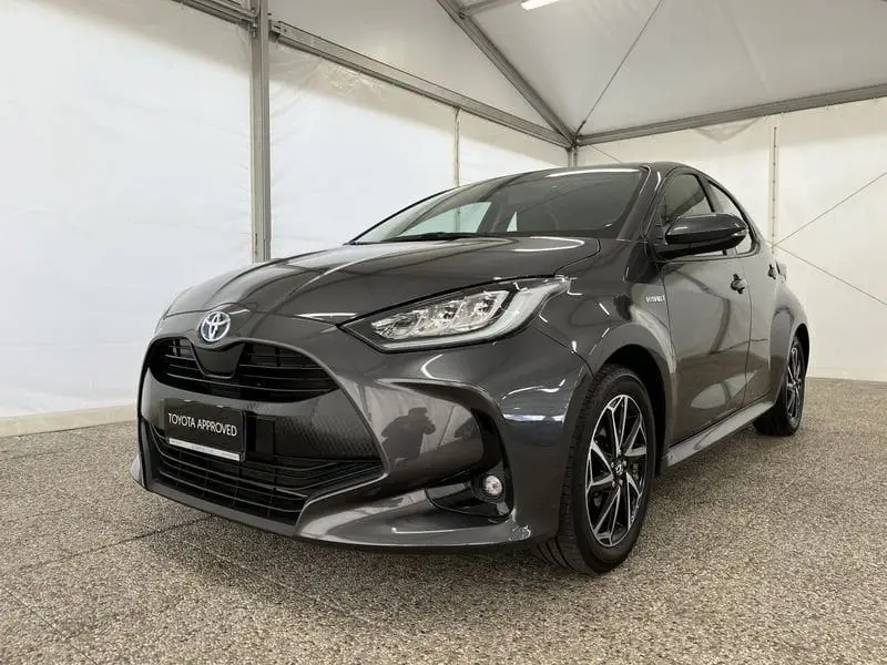 Photo 1 : Toyota Yaris 2021 Hybrid