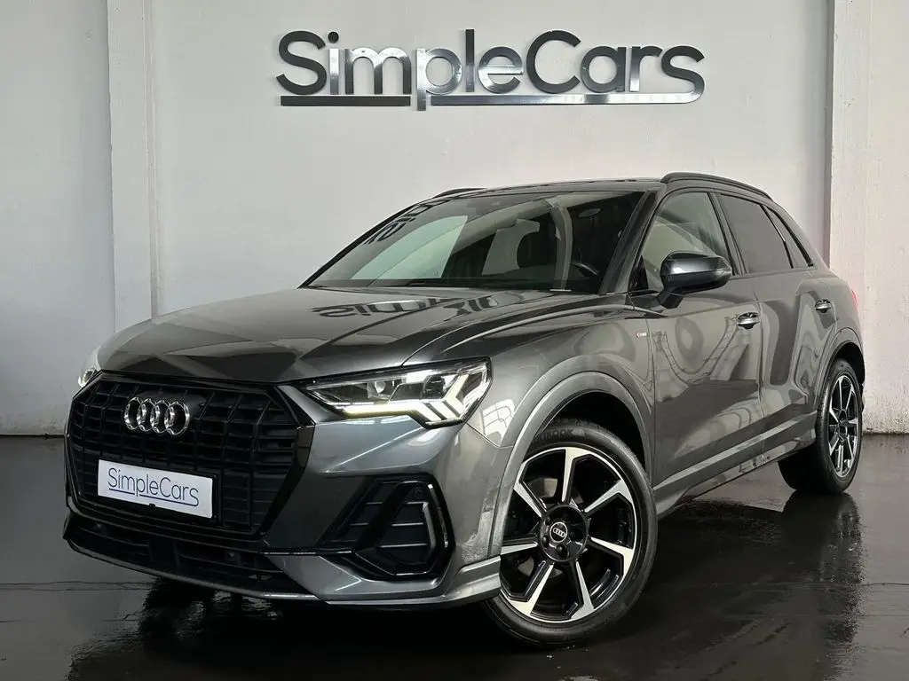 Photo 1 : Audi Q3 2019 Essence