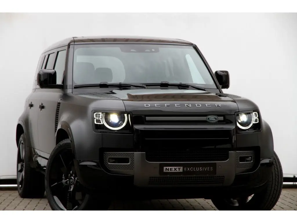 Photo 1 : Land Rover Defender 2023 Petrol