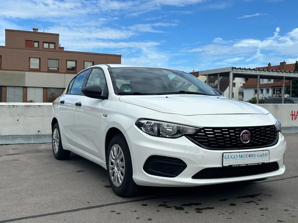 Photo 1 : Fiat Tipo 2016 Essence