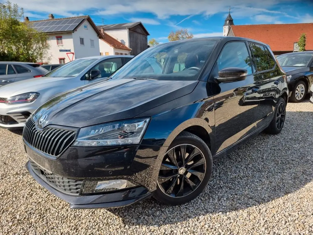 Photo 1 : Skoda Fabia 2020 Petrol