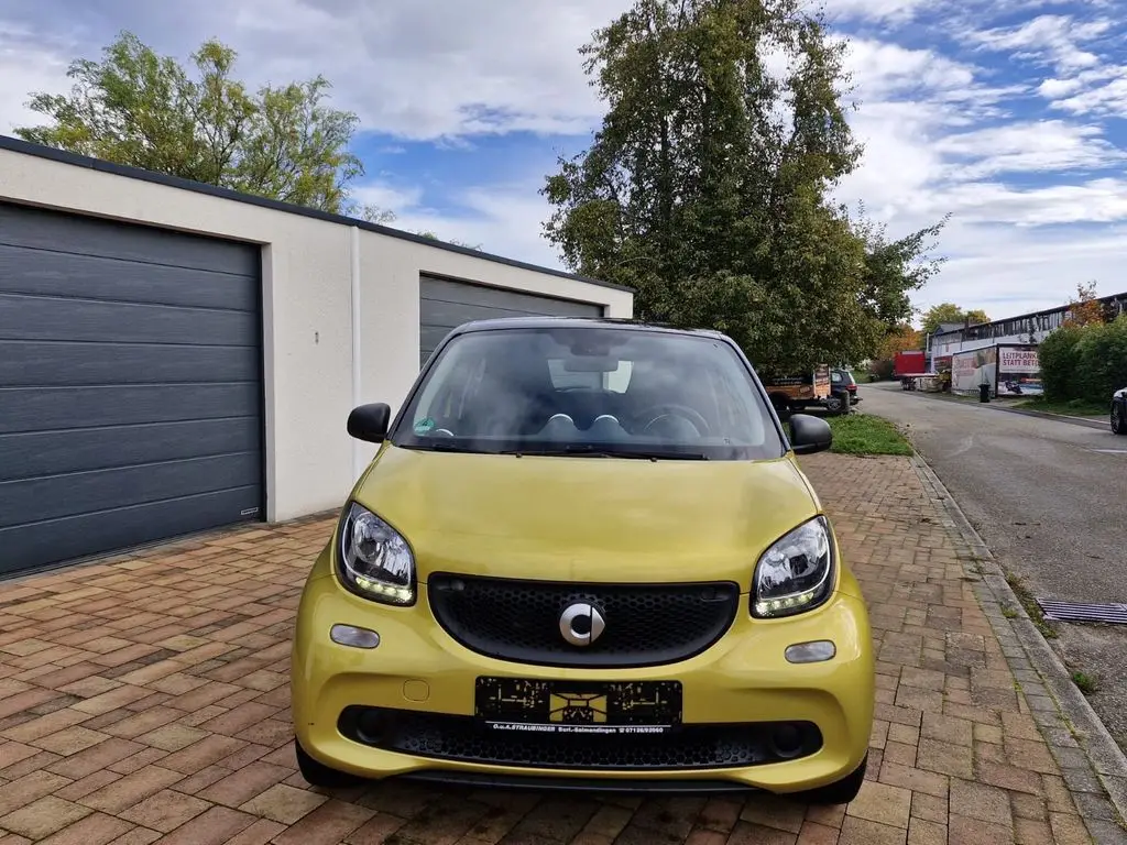 Photo 1 : Smart Forfour 2018 Petrol