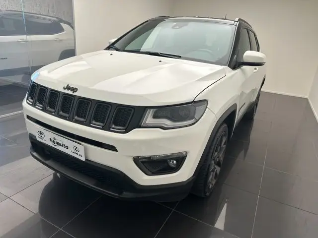 Photo 1 : Jeep Compass 2020 Petrol