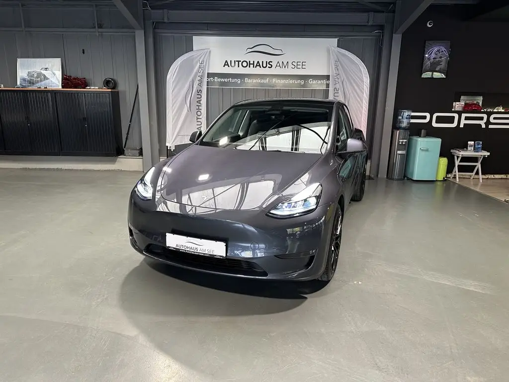 Photo 1 : Tesla Model Y 2022 Non renseigné