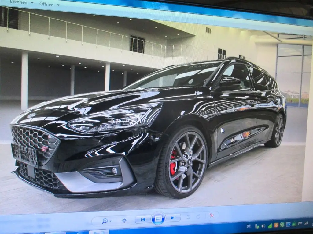 Photo 1 : Ford Focus 2019 Essence