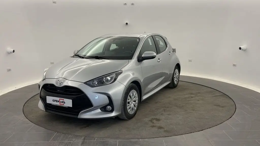 Photo 1 : Toyota Yaris 2022 Petrol