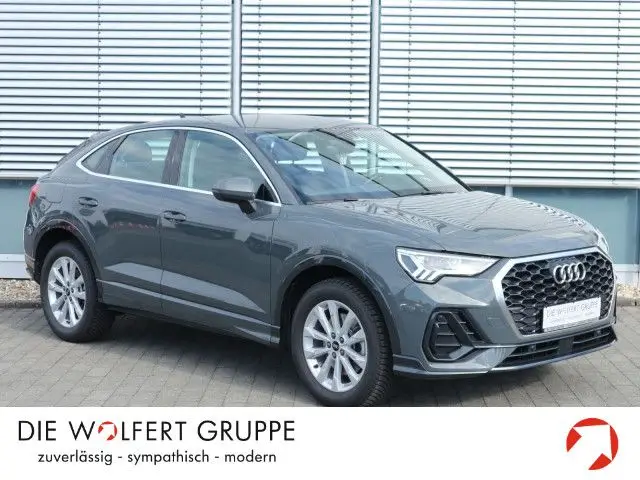 Photo 1 : Audi Q3 2021 Hybride