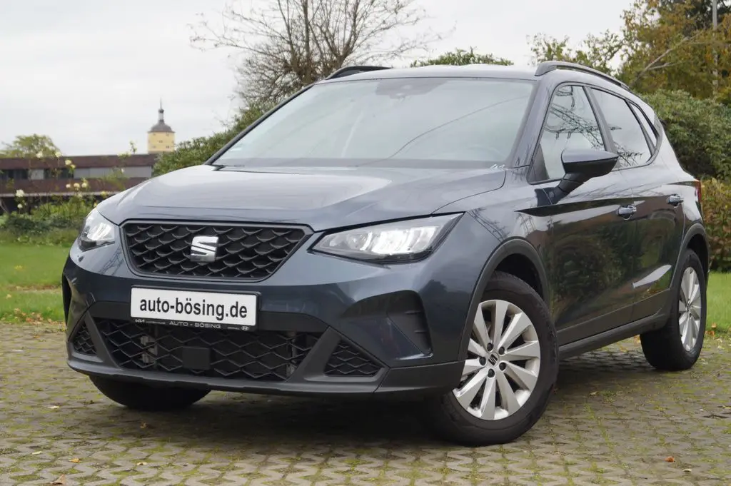 Photo 1 : Seat Arona 2024 Essence