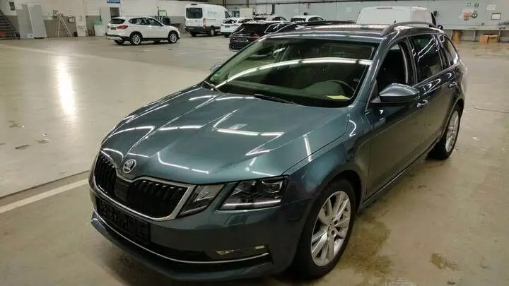 Photo 1 : Skoda Octavia 2020 Petrol